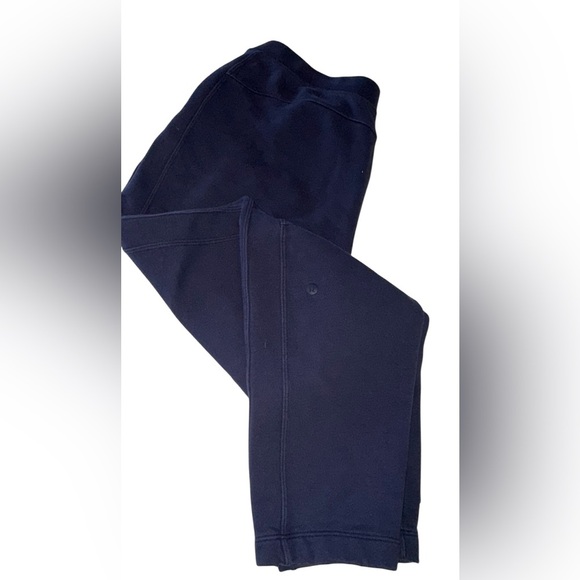 Lululemon Free To Roam Jogger *30"
Midnight Navy - Picture 8 of 12